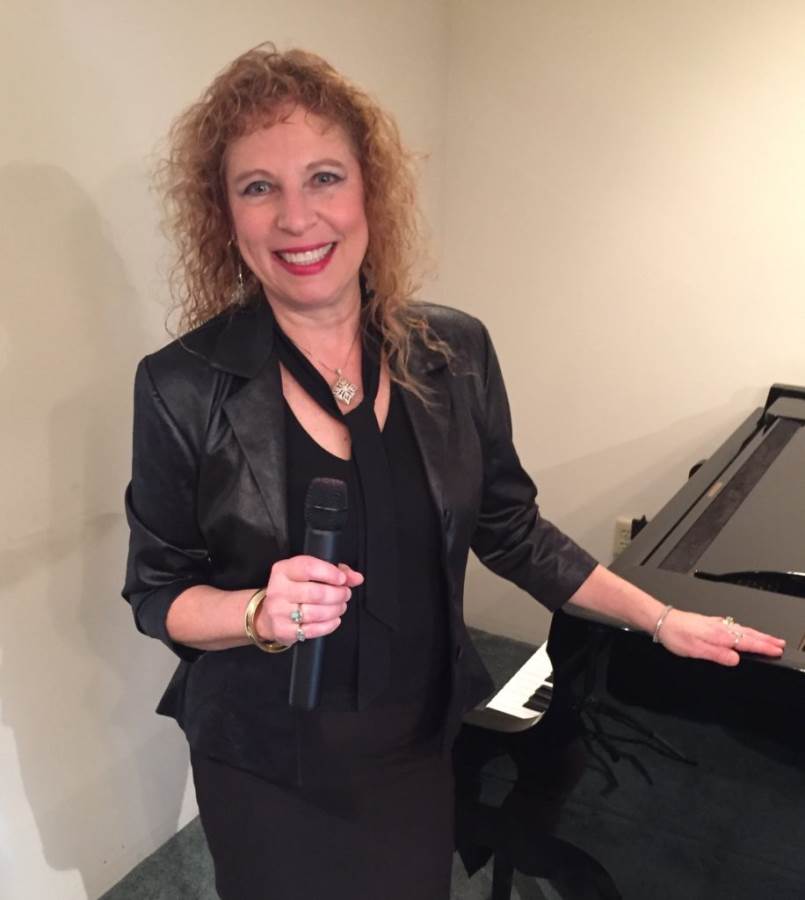 NJ Pianist and Vocalist