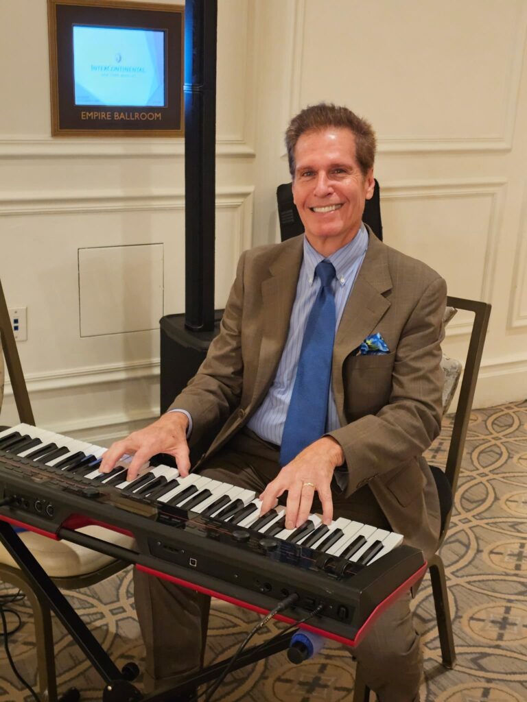 New York City Pianist | Manhattan Rooftop Event Piano Player New York City Pianist | Manhattan Rooftop Event Piano Player